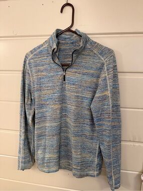Lululemon pullover. Appx size men’s med women’s large  PTP 18